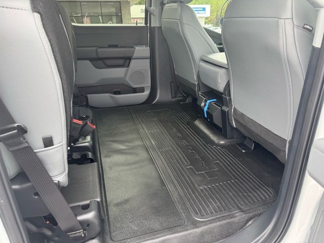 2026 Ford Super Duty F-450 DRW Cab-Chassis XL - 22918706 - 32