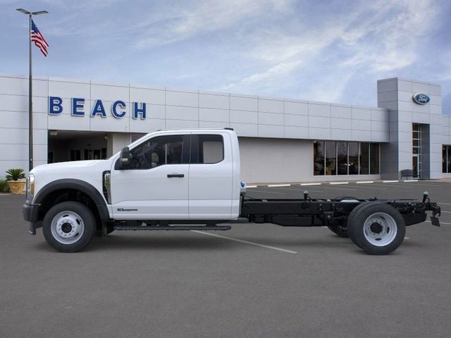 2026 Ford Super Duty F-550 DRW XL - 22931072 - 3