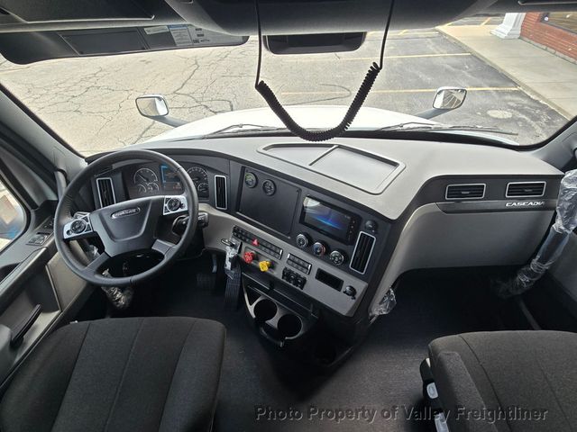 2026 Freightliner Cascadia  - 22892310 - 13
