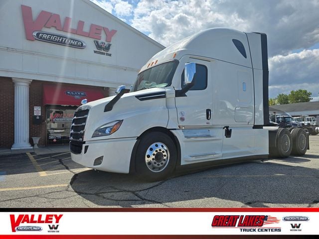 2026 Freightliner Cascadia 126SLP  - 22913018 - 0