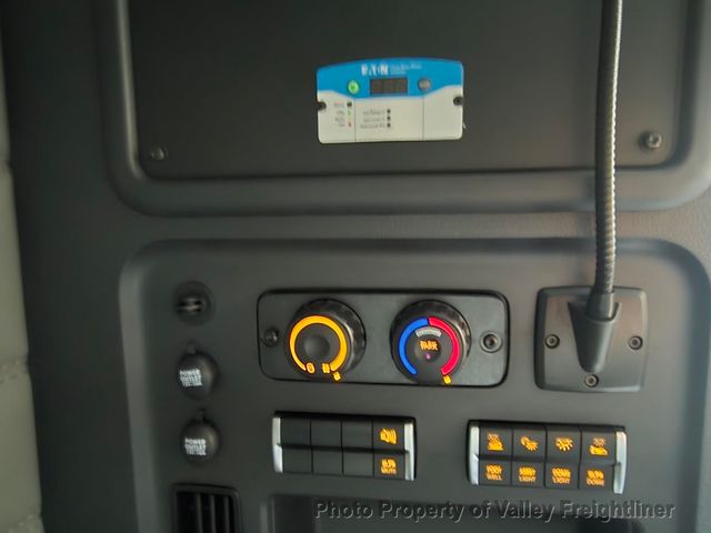 2026 Freightliner Cascadia 126SLP  - 22913025 - 12