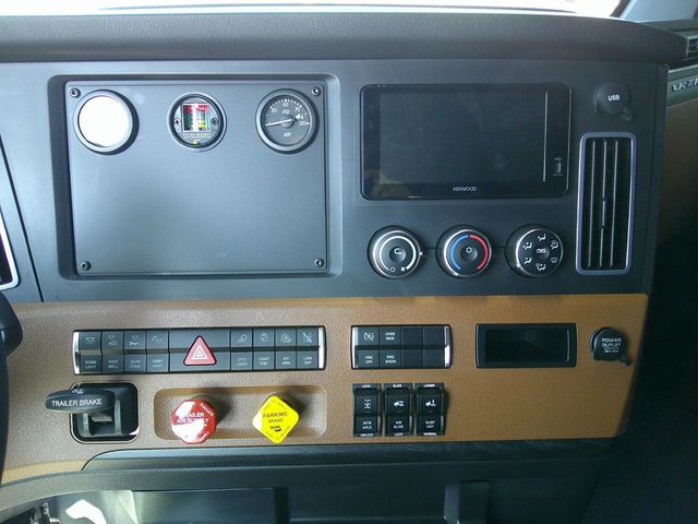 2026 Freightliner Cascadia 126SLP  - 22899267 - 12