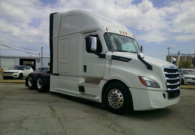 2026 Freightliner Cascadia 126SLP Drivers Lounge Sleeper! Financing Options Available! - 22830653 - 1