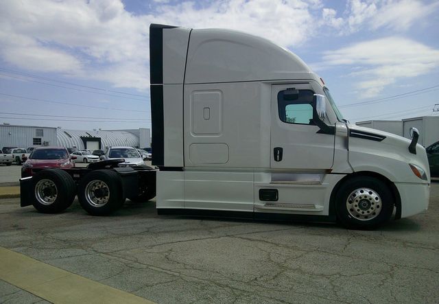 2026 Freightliner Cascadia 126SLP Drivers Lounge Sleeper! Financing Options Available! - 22830653 - 2