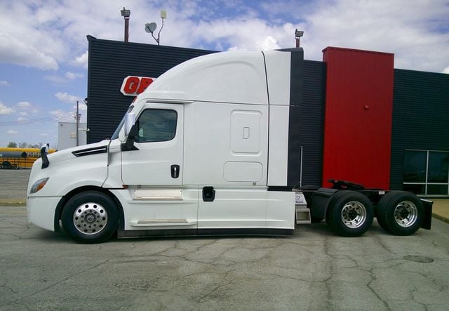 2026 Freightliner Cascadia 126SLP Drivers Lounge Sleeper! Financing Options Available! - 22833869 - 3