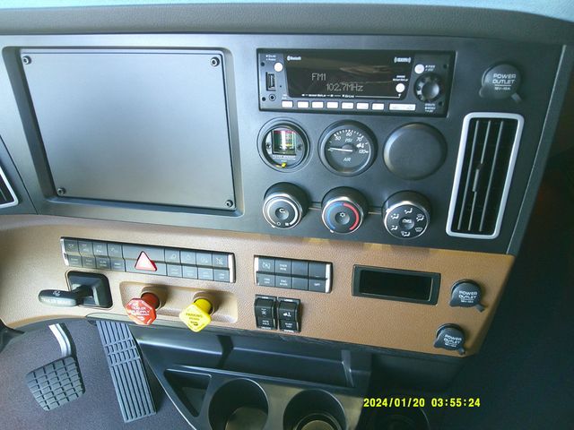 2026 Freightliner Cascadia 126SLP Drivers Lounge Sleeper! Financing Options Available! - 22836254 - 13