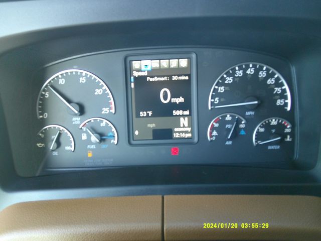 2026 Freightliner Cascadia 126SLP Drivers Lounge Sleeper! Financing Options Available! - 22836254 - 14
