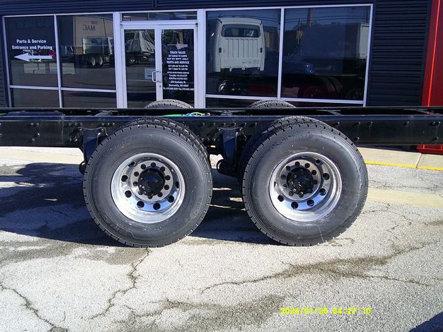2026 Freightliner M2 106 Plus  - 22836247 - 4