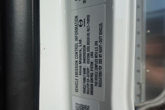 2026 HINO L6 (26ft Box with Lift Gate) - 22901190 - 69