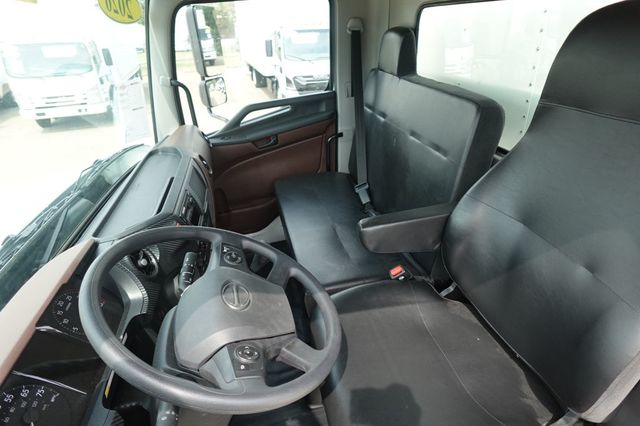 2026 HINO L6 (26ft Box w/ Lift Gate) - 22879811 - 35