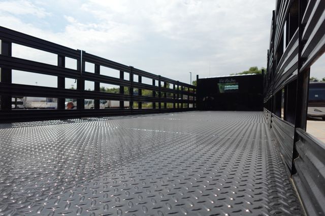 2026 HINO L6 (26ft Stake bed w/ ICC Bumper) - 22901192 - 37