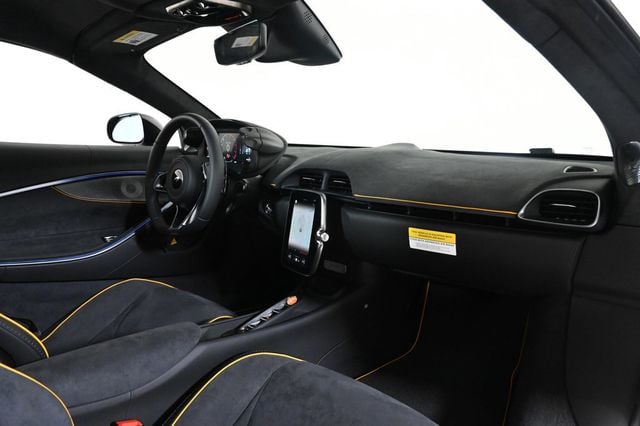 2026 McLaren Artura  - 22913477 - 15
