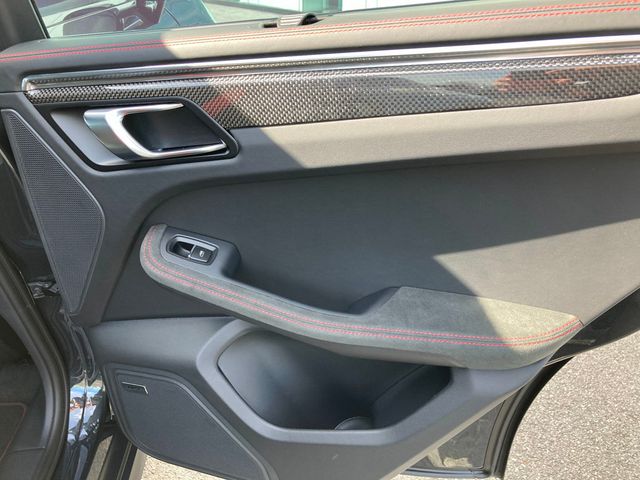 2026 Porsche Macan GTS AWD - 22939588 - 21