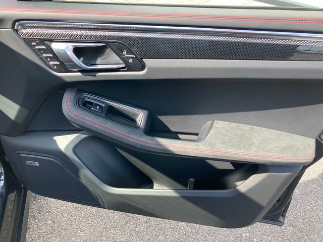 2026 Porsche Macan GTS AWD - 22939588 - 24