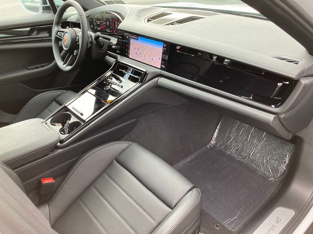 2026 Porsche Panamera 4 AWD - 22936602 - 18