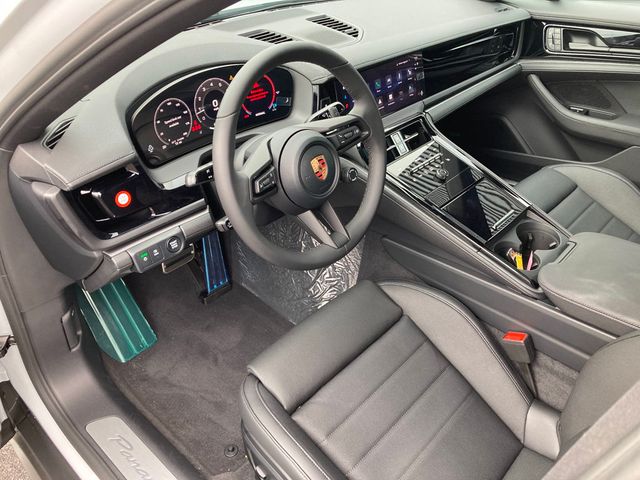 2026 Porsche Panamera 4 AWD - 22936602 - 3