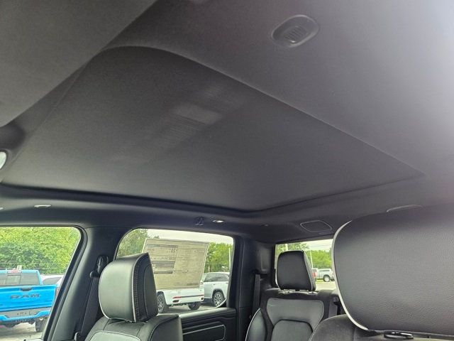 2026 Ram 1500 Laramie 4x4 Crew Cab 5'7" Box - 22903781 - 16