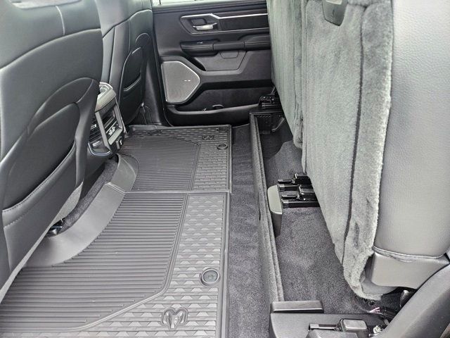 2026 Ram 1500 Laramie 4x4 Crew Cab 5'7" Box - 22903781 - 24