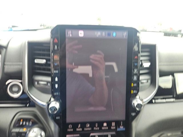 2026 Ram 1500 Laramie 4x4 Crew Cab 5'7" Box - 22903781 - 36