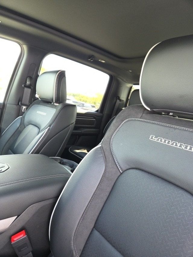 2026 Ram 1500 Laramie 4x4 Crew Cab 5'7" Box - 22907389 - 9