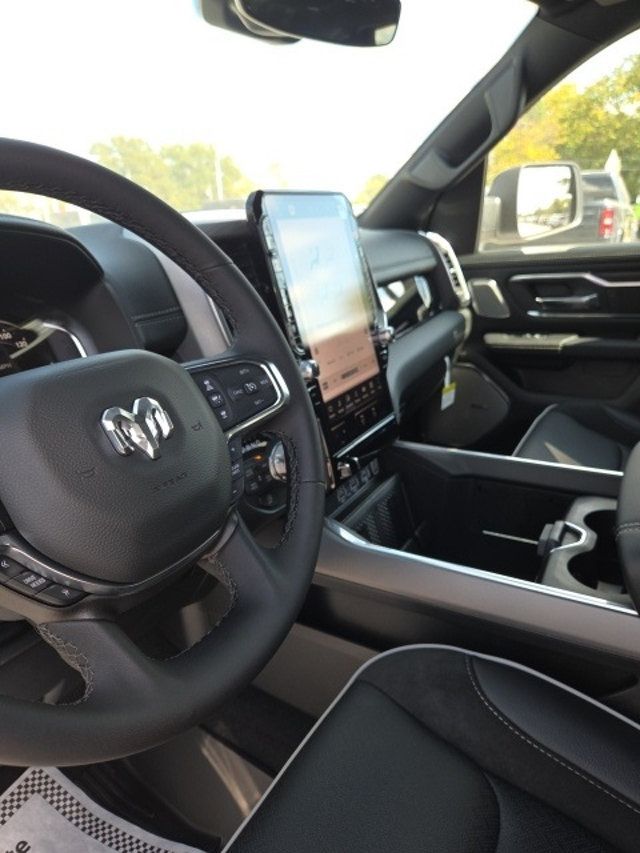 2026 Ram 1500 Laramie 4x4 Crew Cab 5'7" Box - 22907389 - 8