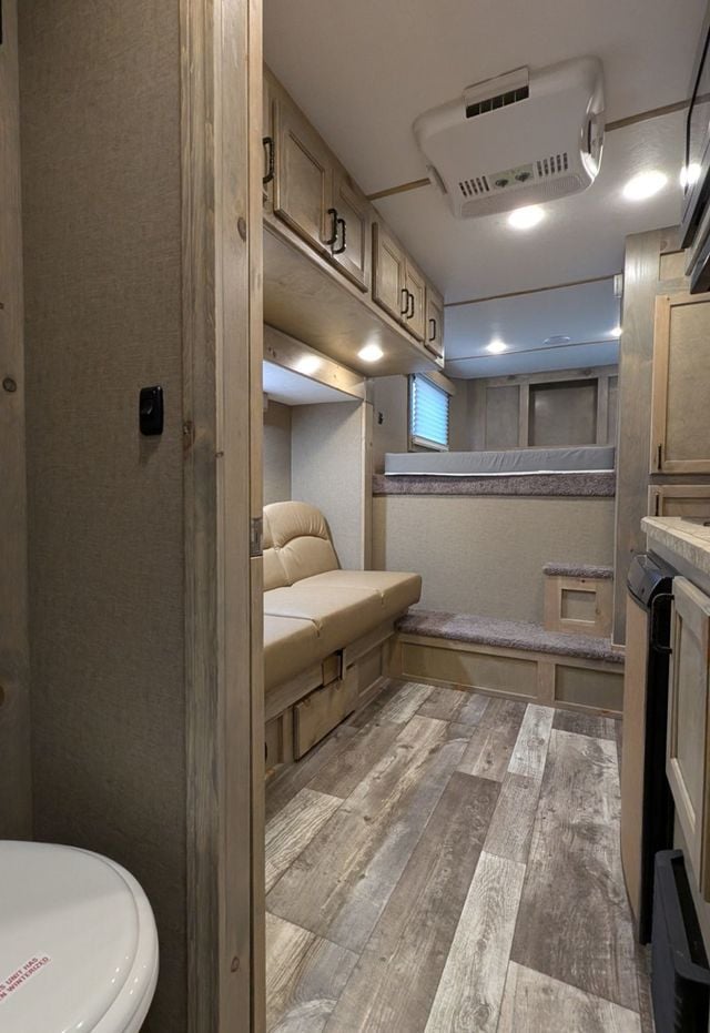 2026 Shadow 2 Horse Slant 9' Living Quarters w/ Slide  - 22938818 - 11