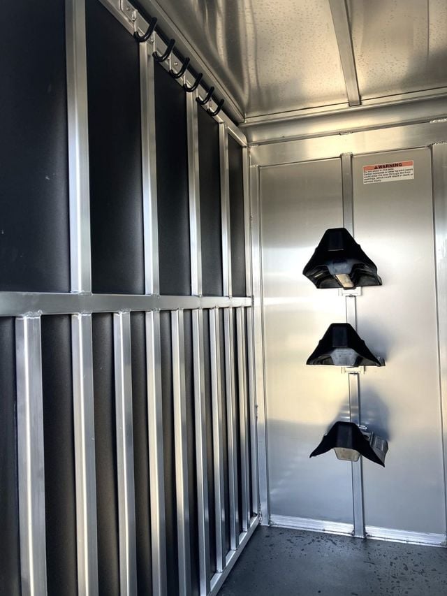 2026 Shadow 2+1 Straight Load with Box Stall  - 22902780 - 4