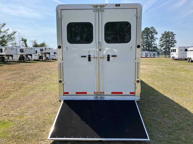 2026 Shadow 2+1 Straight Load with Box Stall  - 22914944 - 7