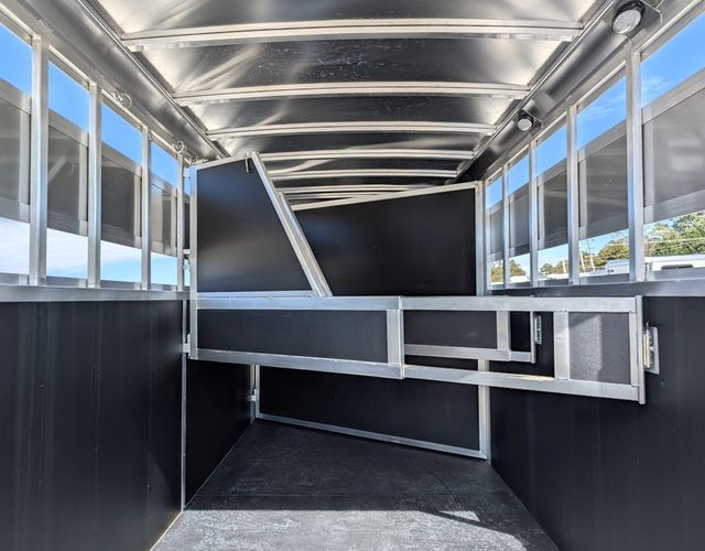 2026 Shadow 3 Horse Slant Open Air  - 22936720 - 5