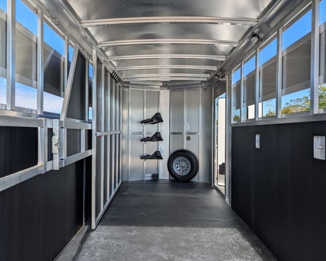 2026 Shadow 3 Horse Slant Open Air  - 22936720 - 8
