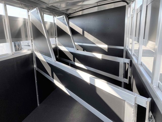 2026 Shadow 3 Horse Slant Open Slat Goose Neck  - 22899179 - 6