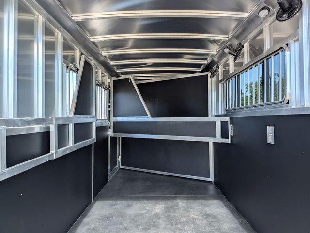 2026 Shadow 3 Horse Slant with Drop Feed Windows  - 22936592 - 6