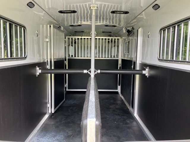 2026 Shadow 4 Horse Head to Head with Box Stall and King Tack  - 22925187 - 12