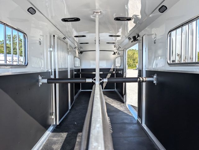 2026 Shadow 4 Horse Head to Head with Box Stall and Side Ramp  - 22916124 - 8