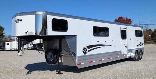 2026 Shadow 4 Horse Head to Head with Box Stall and Side Ramp  - 22938156 - 3