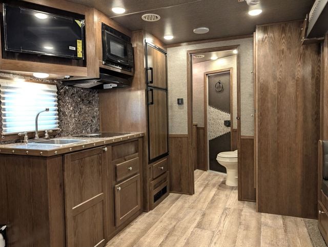 2026 SMC 3 Horse Slant 13' Living Quarters w/ Slide Patriot  - 22939875 - 12