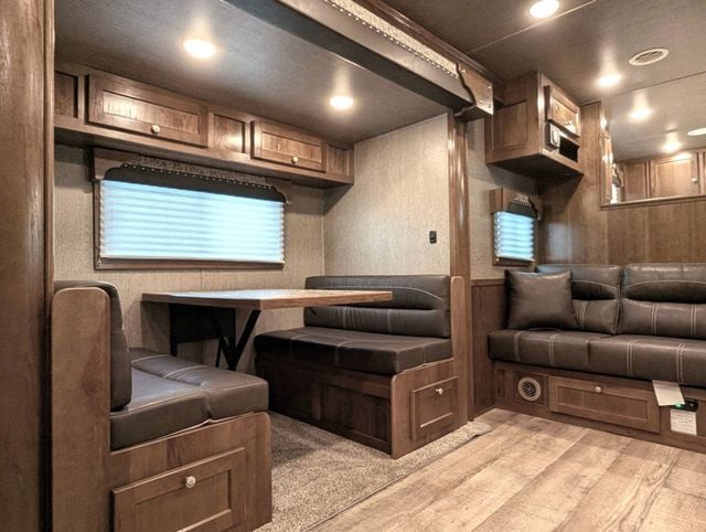 2026 SMC 3 Horse Slant 13' Living Quarters w/ Slide Patriot  - 22939875 - 8