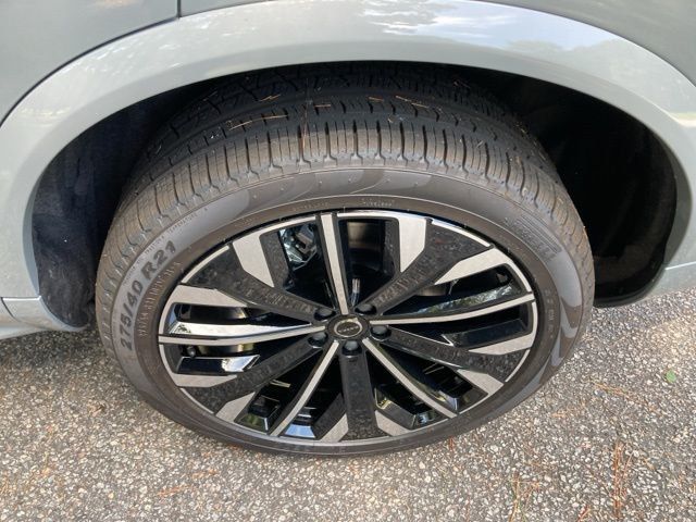2026 Volvo XC90 B6 AWD Plus 7-Seater - 22875447 - 11