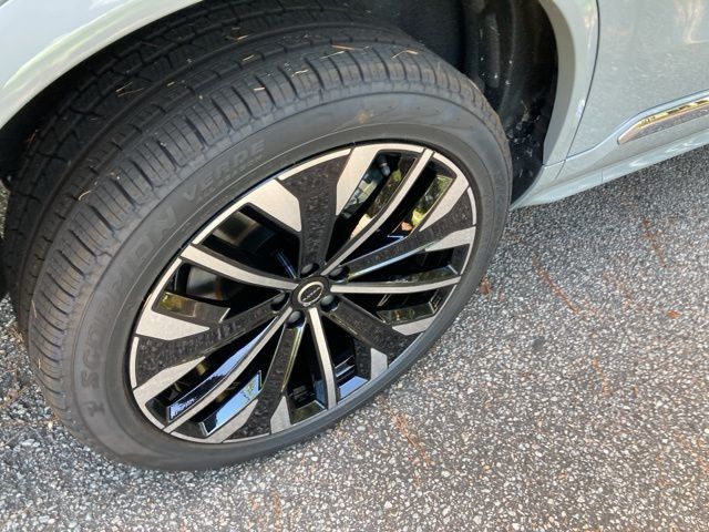 2026 Volvo XC90 B6 AWD Plus 7-Seater - 22875447 - 14