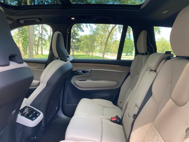 2026 Volvo XC90 B6 AWD Plus 7-Seater - 22875447 - 21