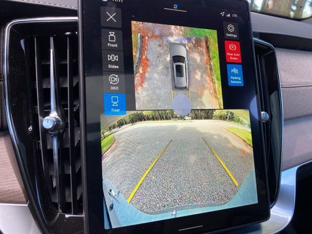 2026 Volvo XC90 B6 AWD Plus 7-Seater - 22875447 - 32