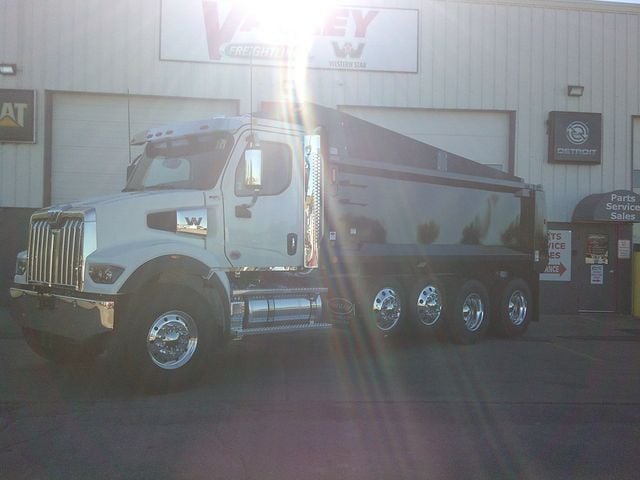 2026 Western Star 47X 2026 WESTERN STAR DUMP TRUCK - 22933229 - 1