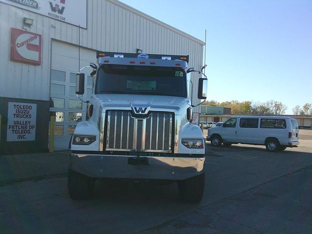 2026 Western Star 47X 2026 WESTERN STAR DUMP TRUCK - 22933229 - 2