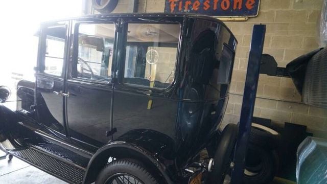 1927 Ford Model A For Sale - 22329931 - 4