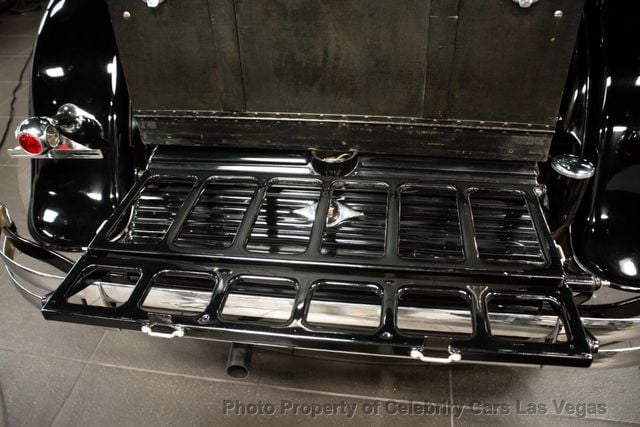 1928 Cadillac Al Capone's bulletproof Town Sedan  - 18065532 - 56