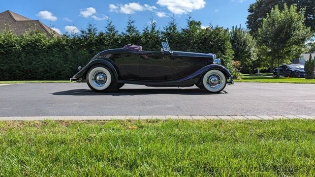 1934 Ford Roadster For Sale  - 22118207 - 10