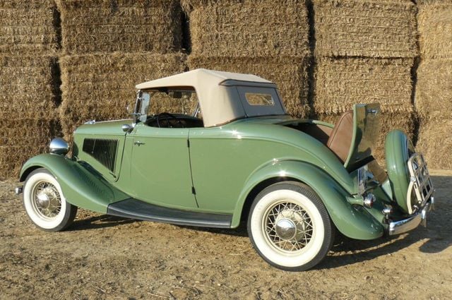 1934 Ford V8 Roadster For Sale - 21978080 - 6