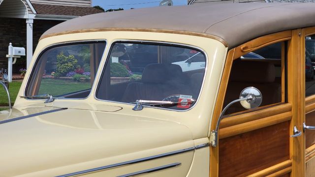 1939 Ford Woodie Wagon RestoMod - 20945832 - 36