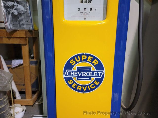 1940 Bennett Gas Pump 6 Foot - 21725850 - 3