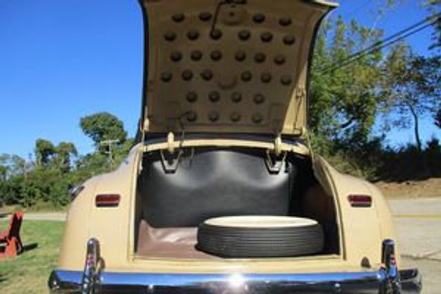 1940 Dodge Luxury Liner Deluxe Convertible For Sale - 22165857 - 30